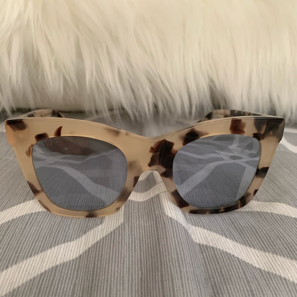 Diff lil kaia sunglasses these are new but no box